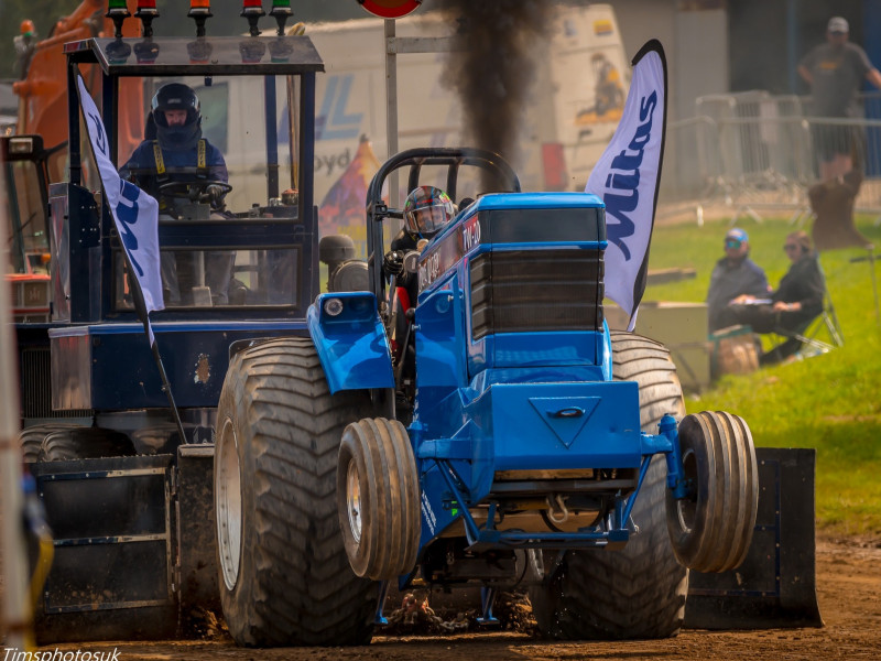 Round three cranks up the heat