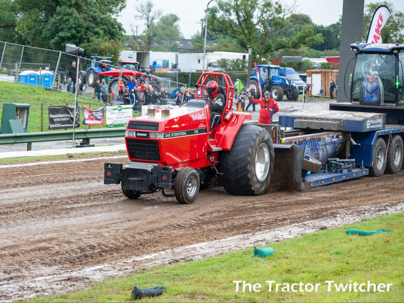 Round five: Rain soaked Eccleston battles on