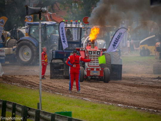 Round three cranks up the heat