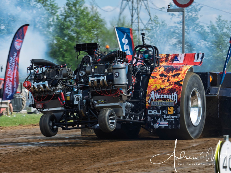 Round one: Scorching Scorton thrills a record crowd