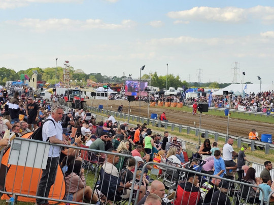 Round one: Scorching Scorton thrills a record crowd